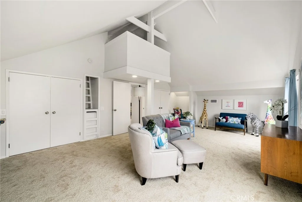 Photo of 9327 Lexington Street