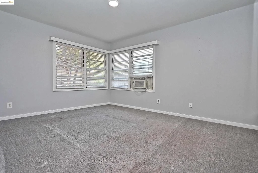 Photo of 2343 Almond Ave