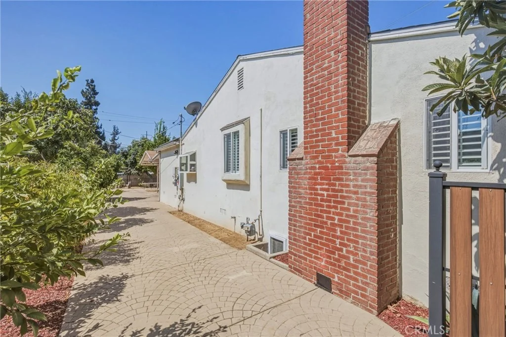 Photo of 3170 E Orange Grove