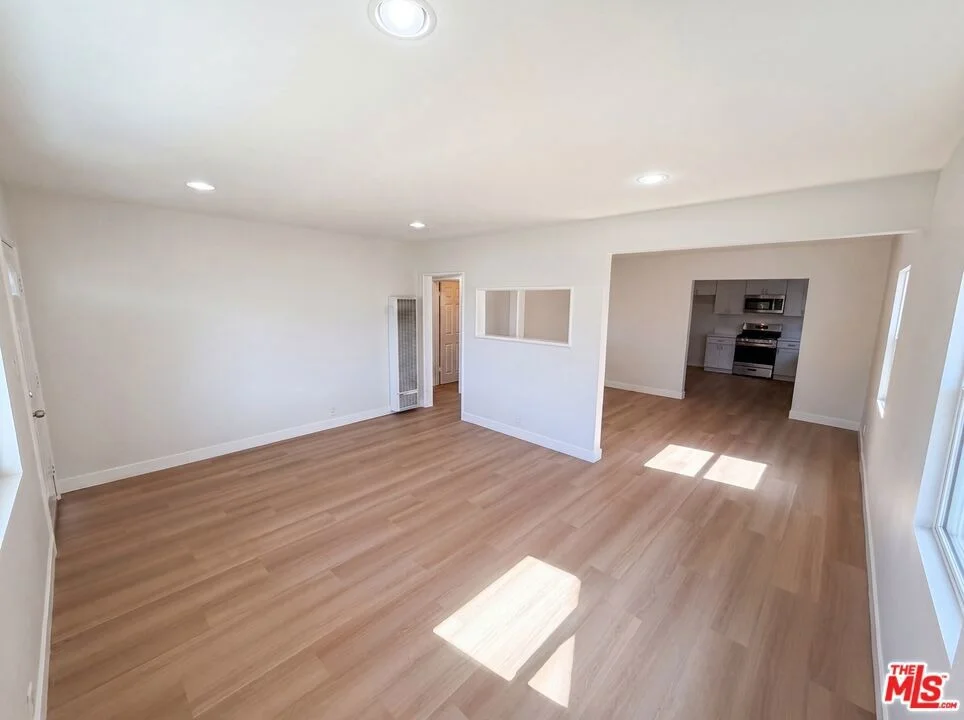 Photo of 818 W 130th Street