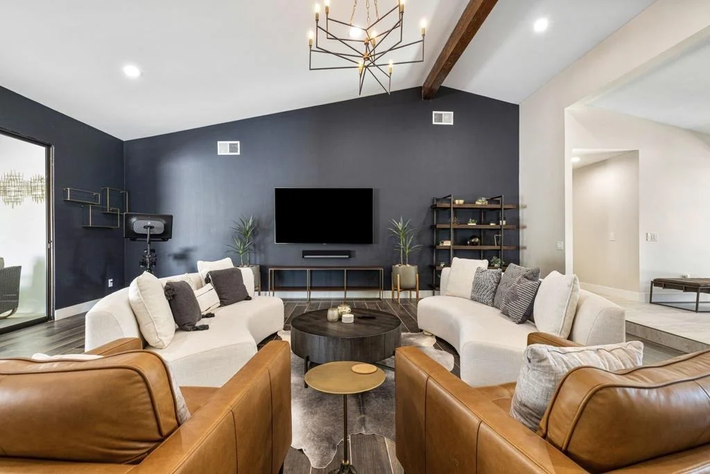 Photo of 45655 Apache Road