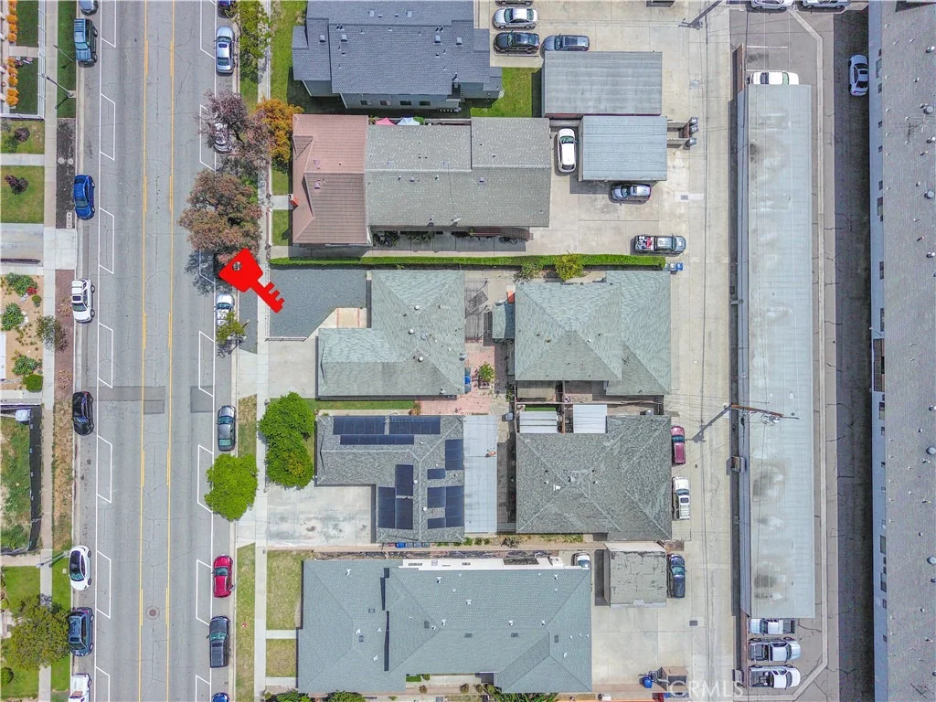 Photo of 10921 Walnut