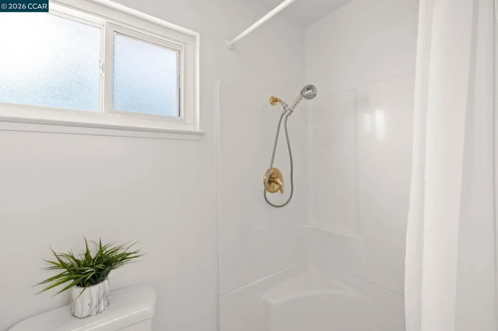 Photo of 721 Black Point Pl