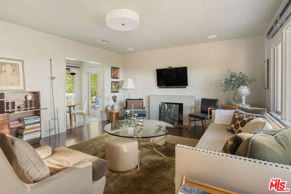 Photo of 838 Elyria Drive