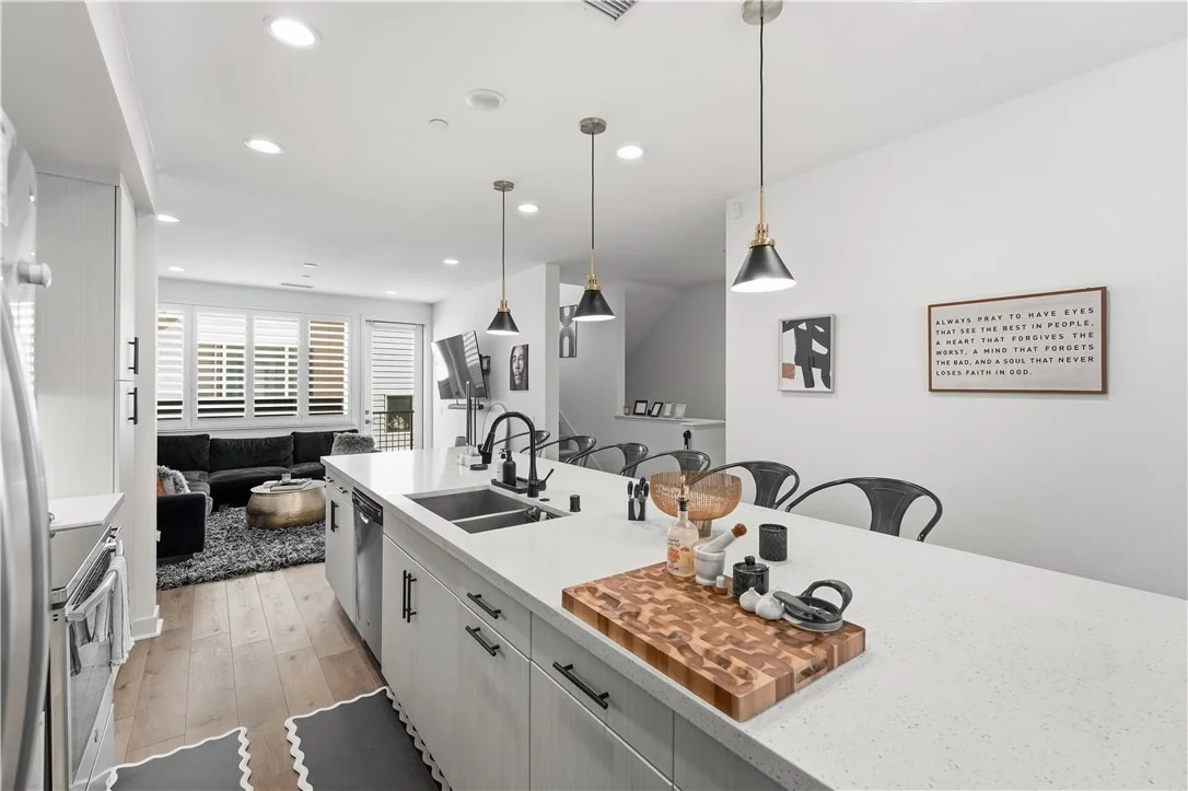 Photo of Unit 708 at 9942 Artesia Boulevard