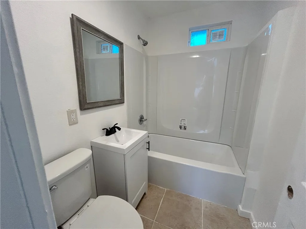Photo of 2412 Gale Avenue