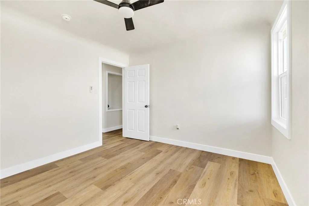 Photo of 124 W Fredricks