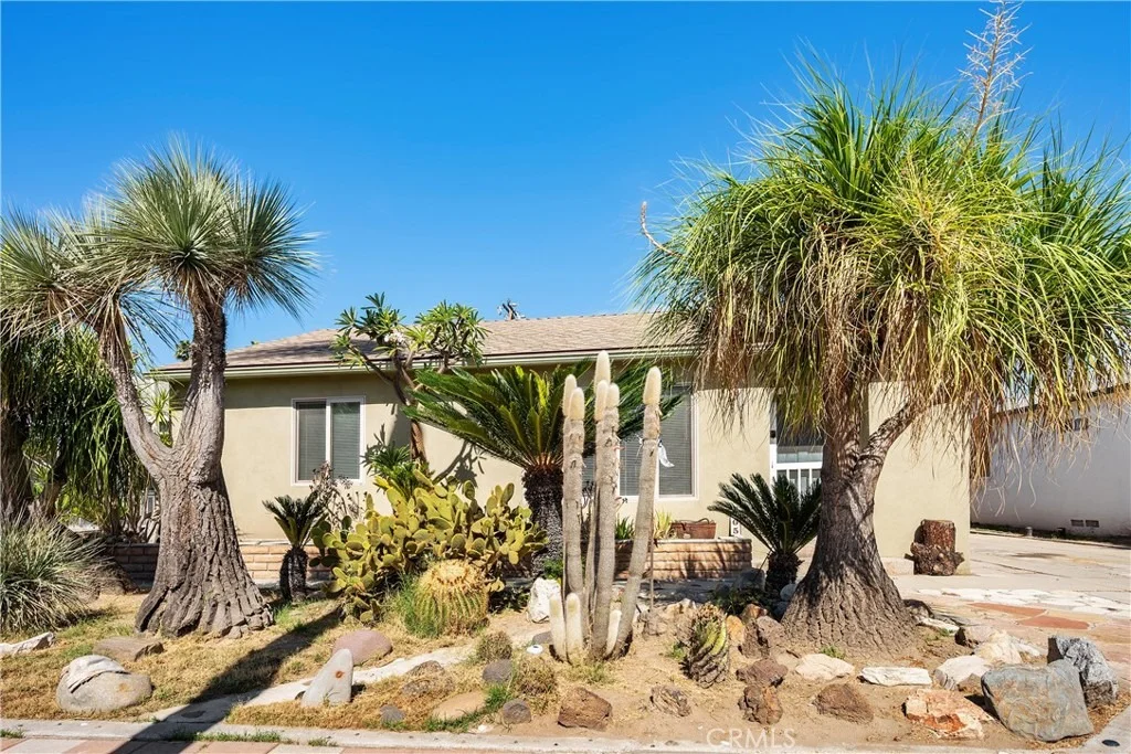 Photo of 705 E Janice