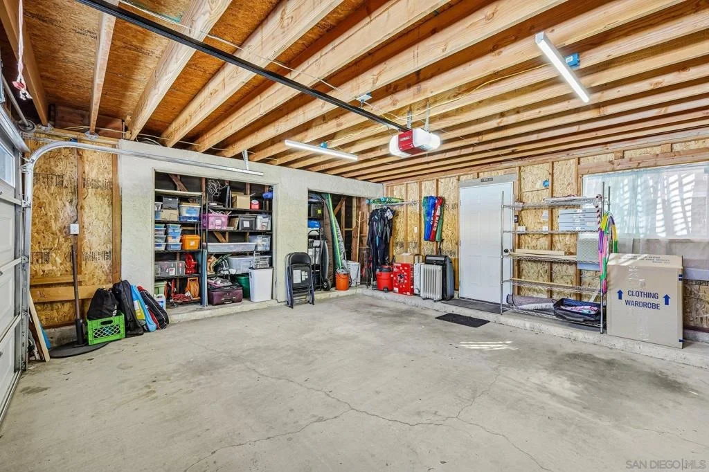 Photo of 10664 Escobar