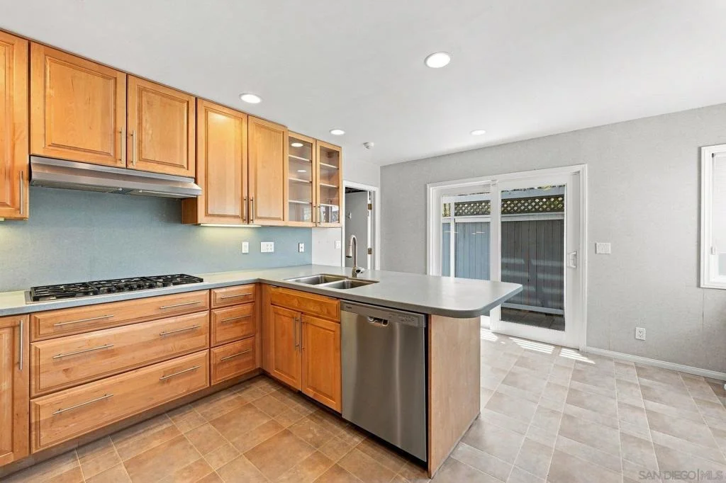 Photo of 2790 Palomino