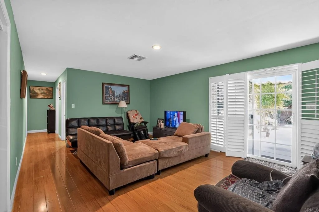 Photo of 18819 Avalon Blvd Boulevard