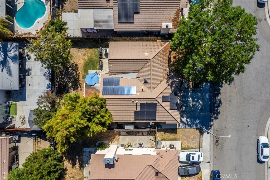 Photo of 955 Peacock Dr