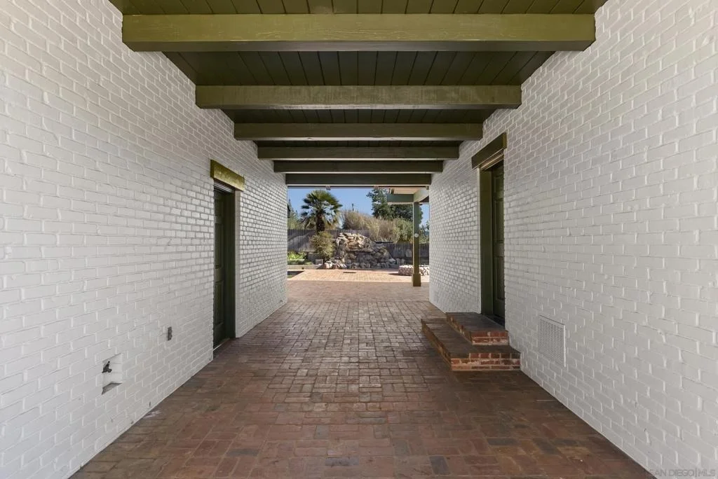 Photo of 29481 Miller