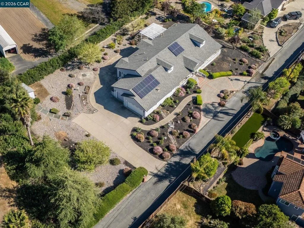 Photo of 8106 Marsh Creek Rd