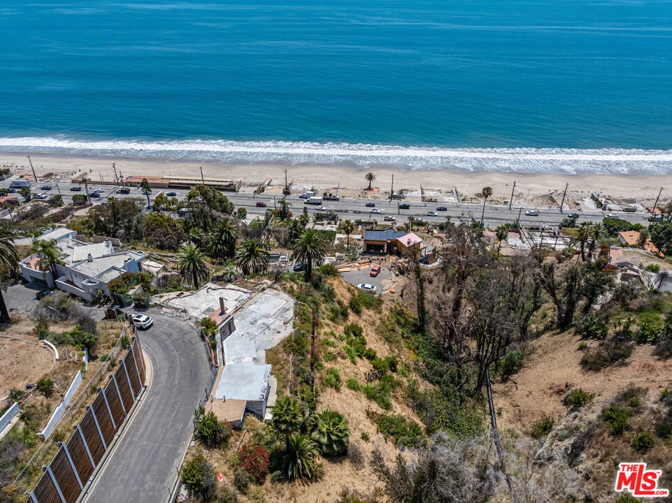 Photo of 21470 Rambla Vista