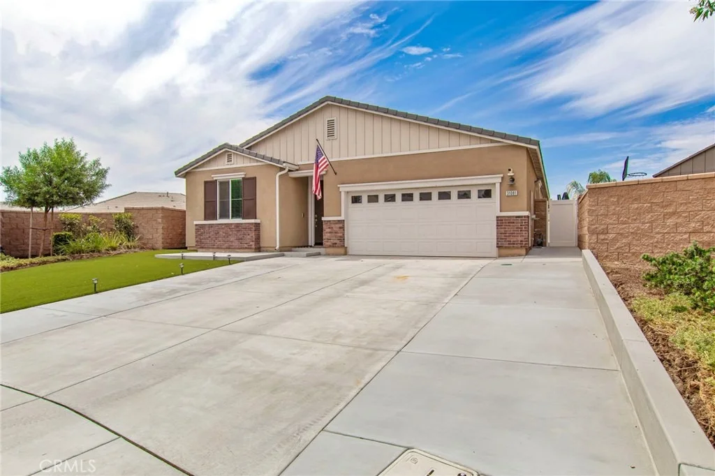 Photo of 31081 Skyview