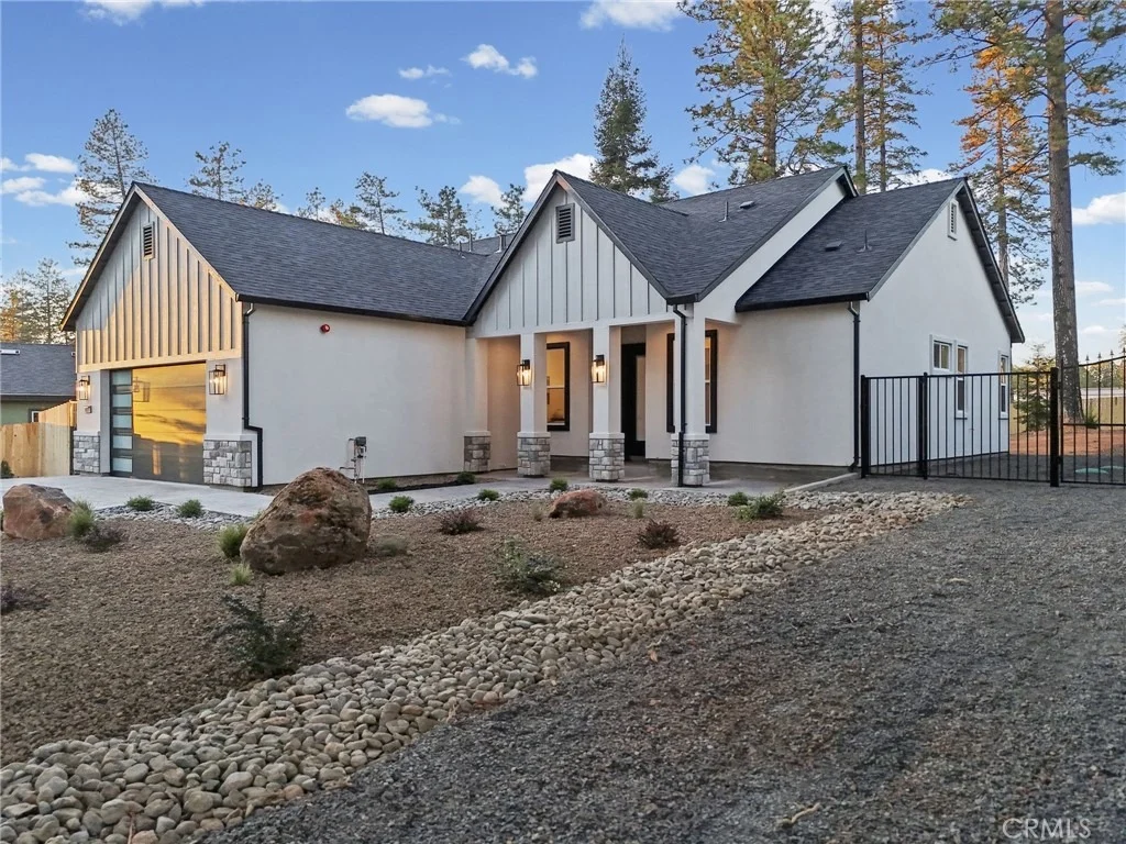 Photo of 1677 Paradisewood Drive