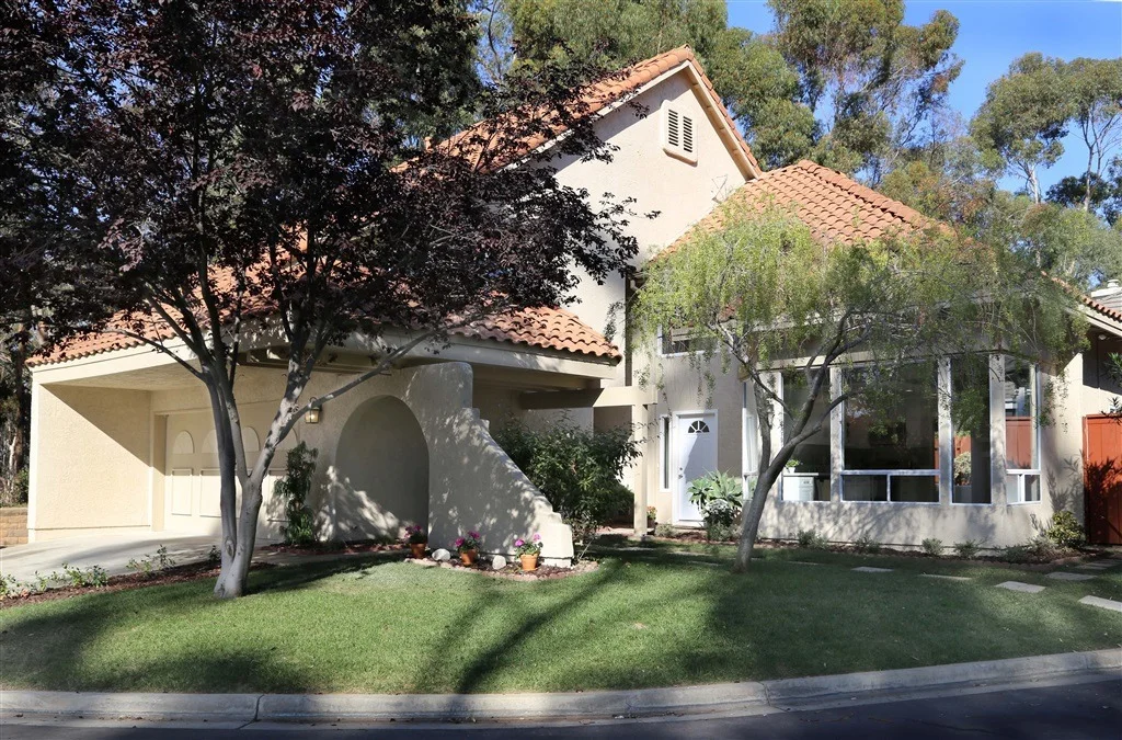 Photo of 2708 Grove Ave