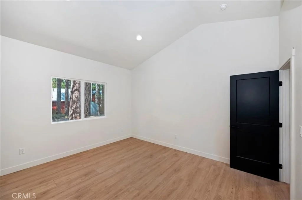 Photo of 40166 Esterly Lane
