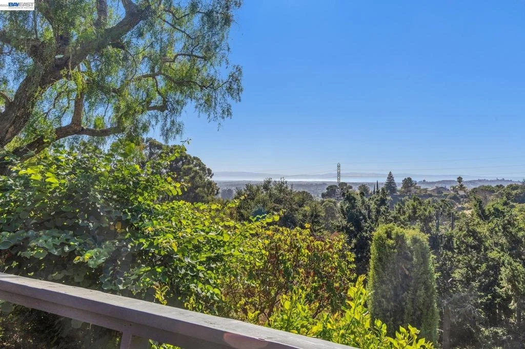 Photo of 5624 Greenridge Rd