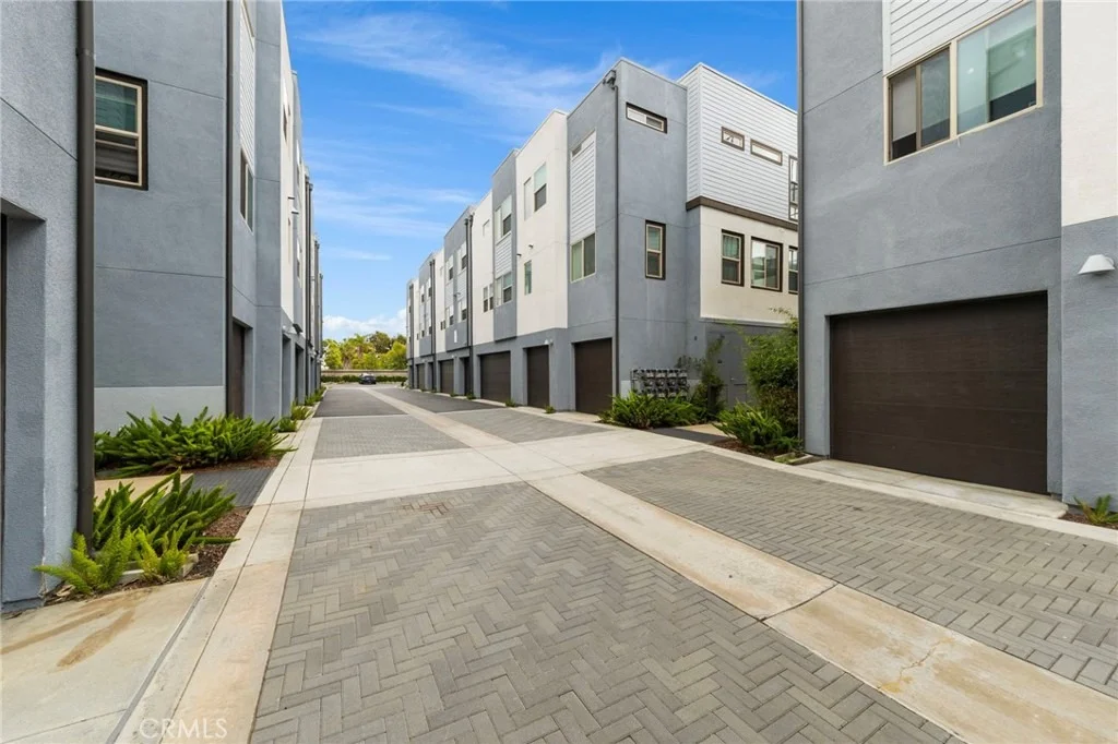 Photo of 210 Placemark