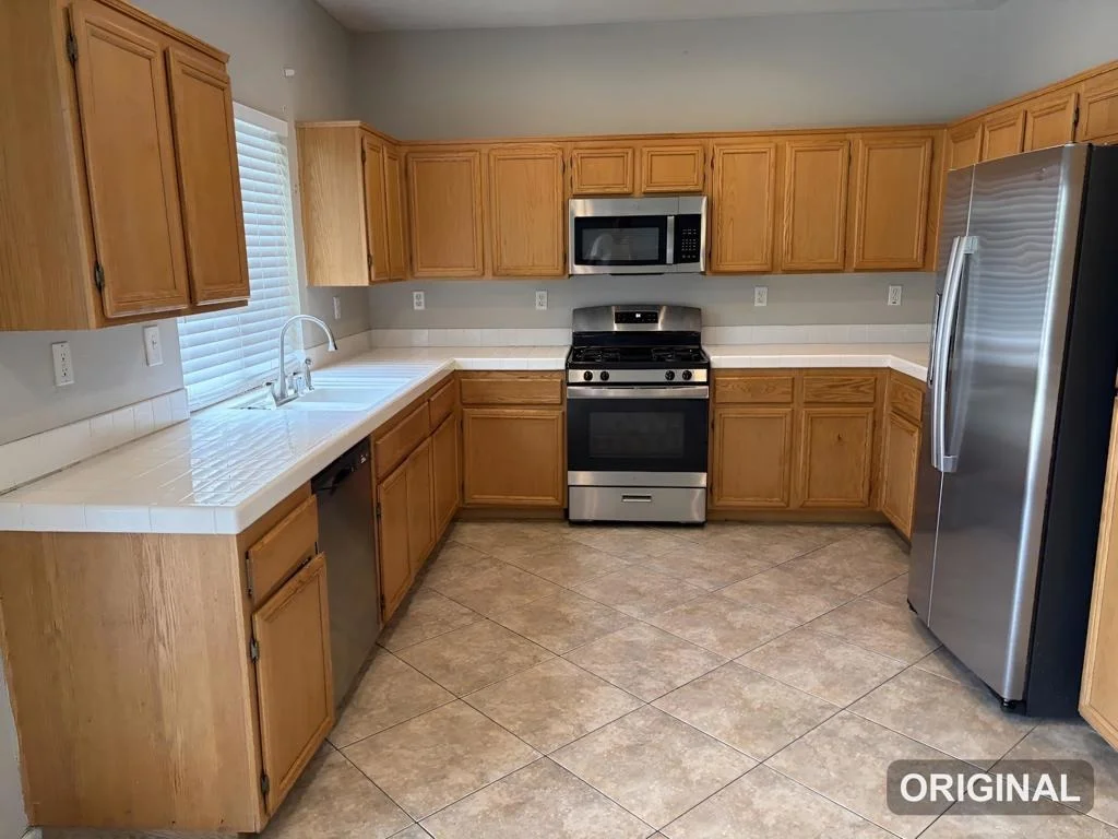 Photo of 756 Avenida Abeja