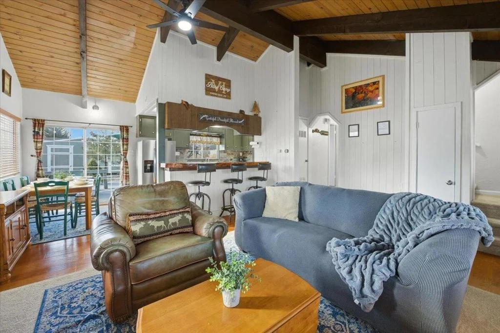 Photo of 913 Mount Doble Drive