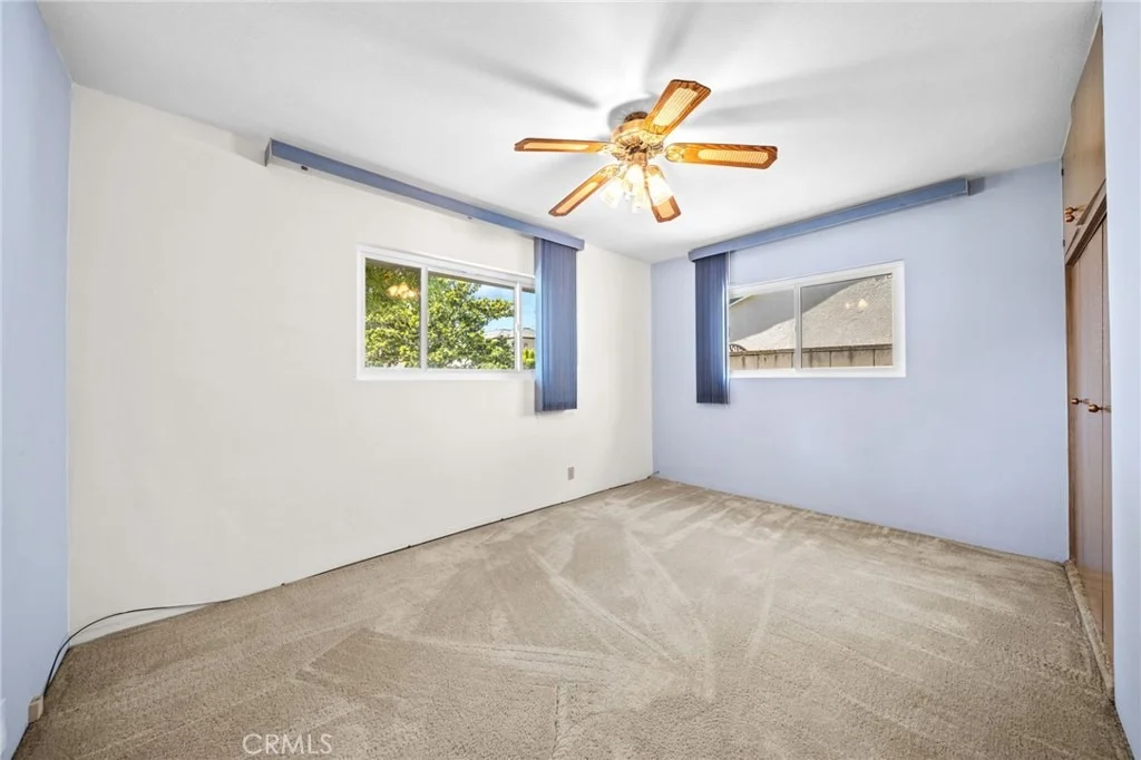 Photo of 5602 Persimmon