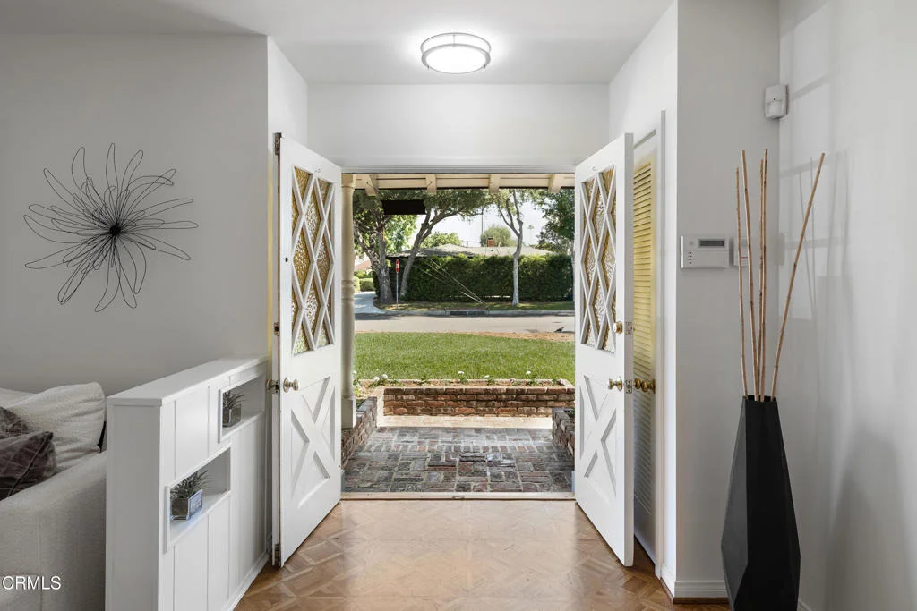 Photo of 8438 Beverly Drive