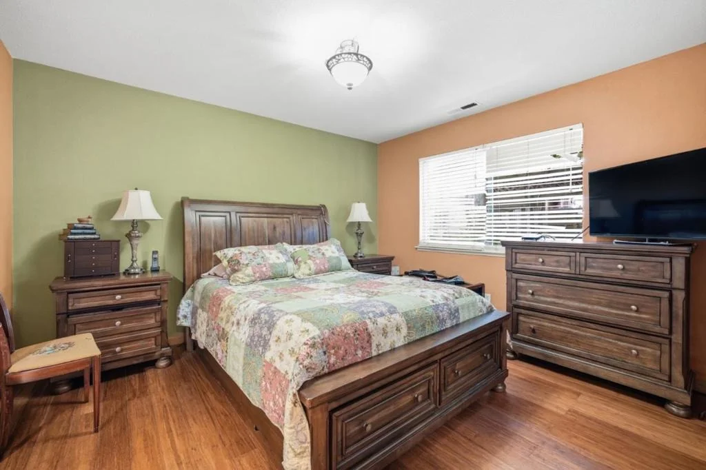 Photo of 1055 Eagle Drive