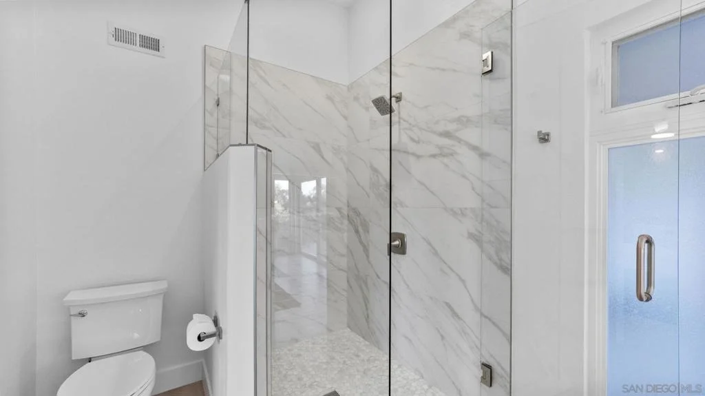 Photo of 4909 Pacifica