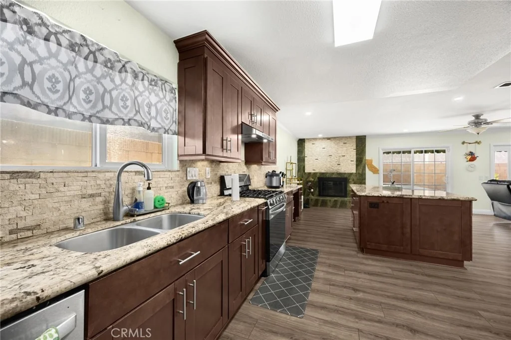 Photo of 1545 La Salle Circle