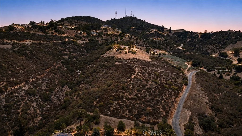 Photo of 3104 Red Mountain Heights Drive
