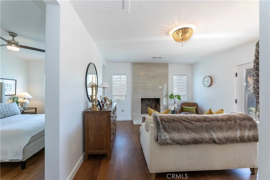 Photo of 3732 Clark