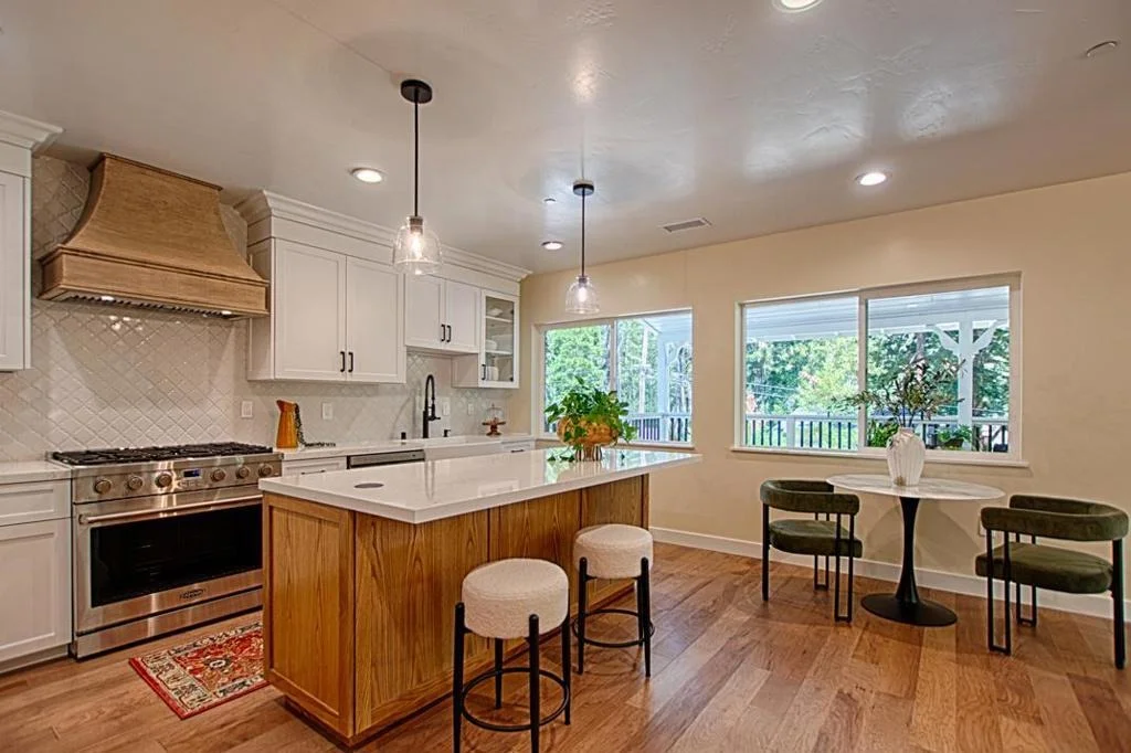 Photo of 341 Lake Drive