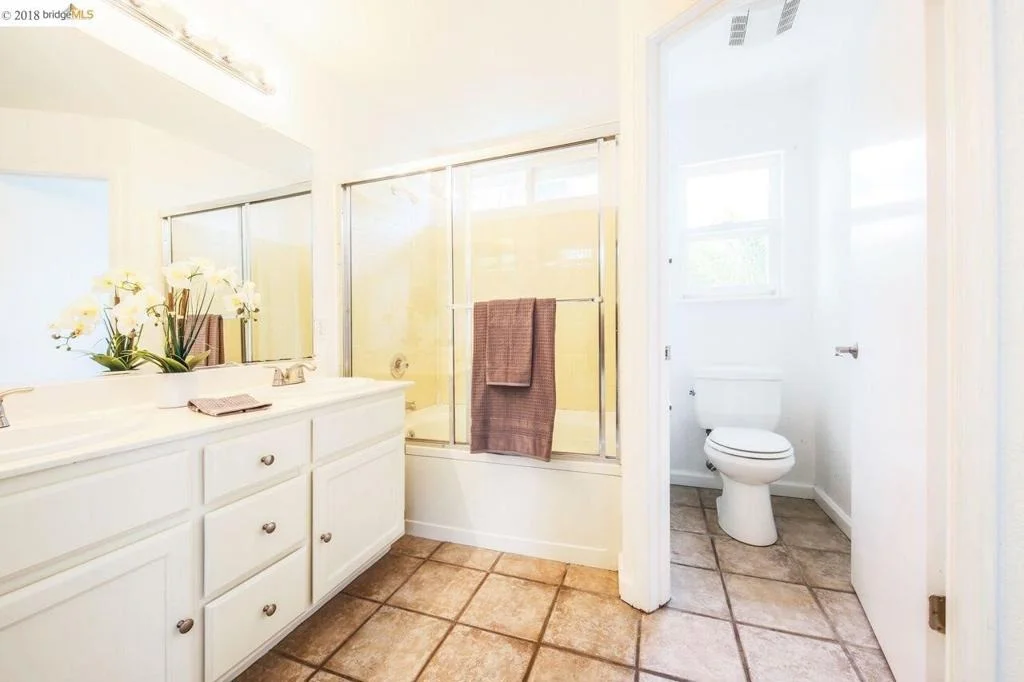 Photo of 1828 Shadowcliff Way