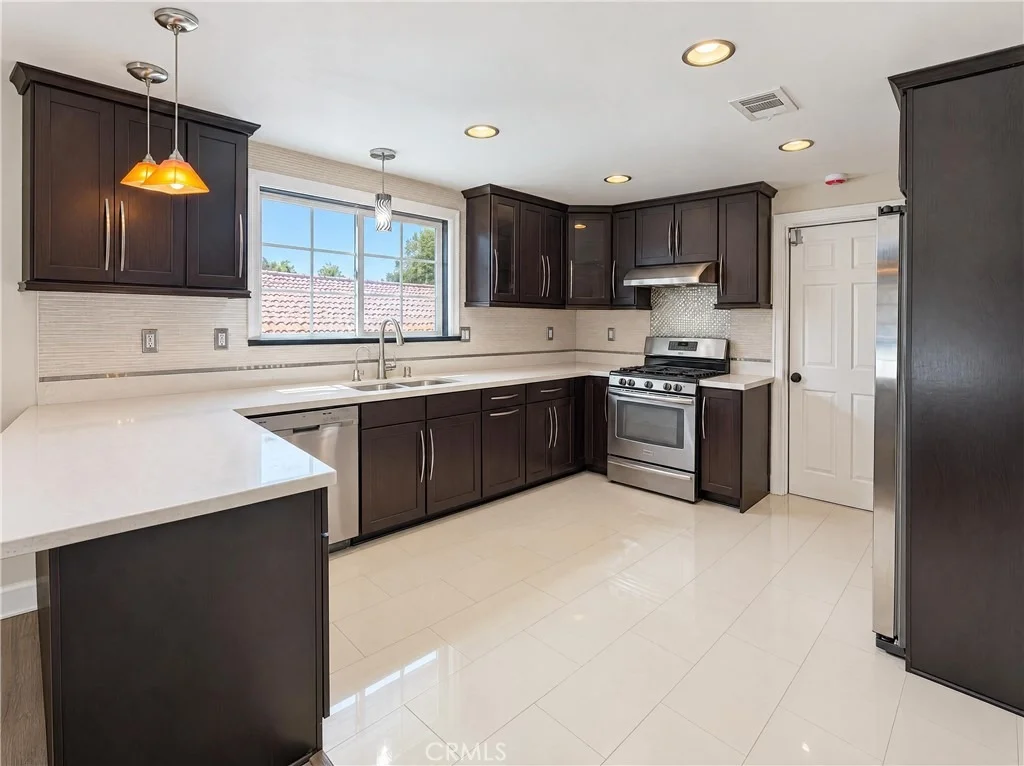 Photo of 1042 Whispering Oaks