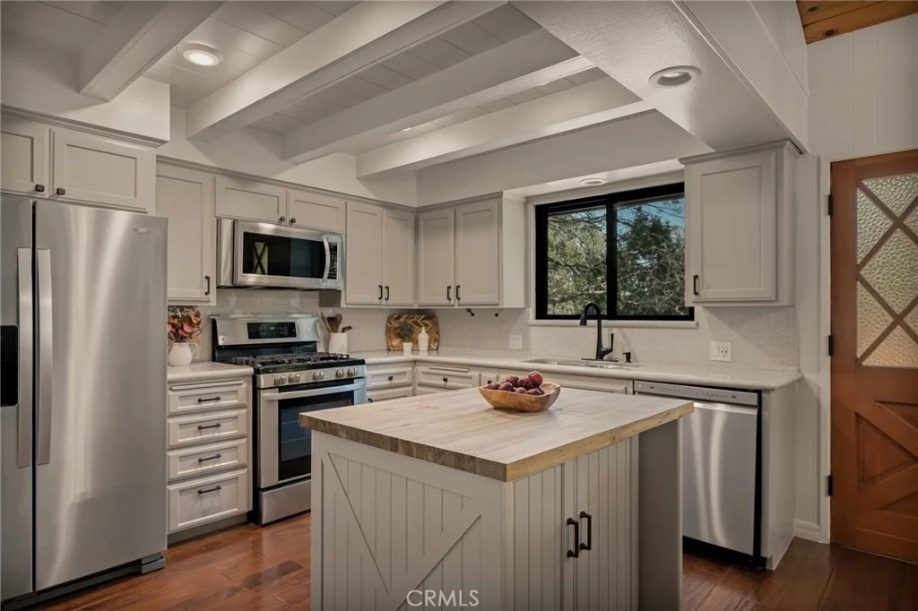 Photo of 374 Dunant