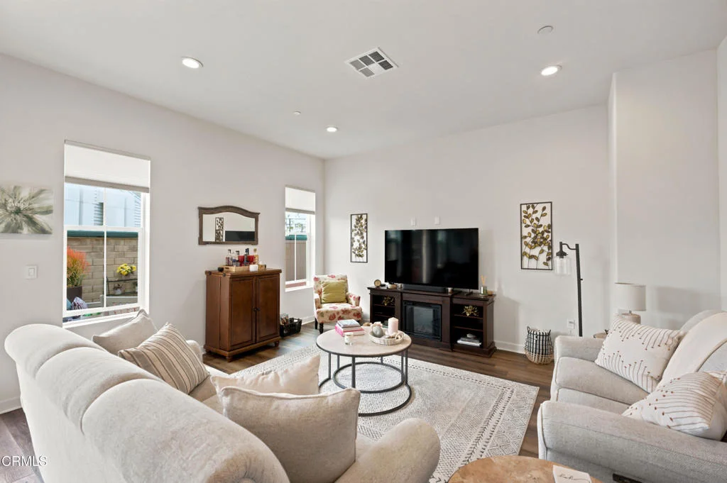Photo of 1639 Range Road