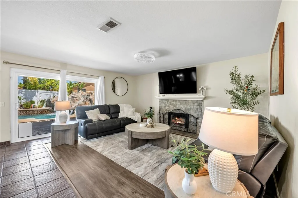 Photo of 23944 Cadenza