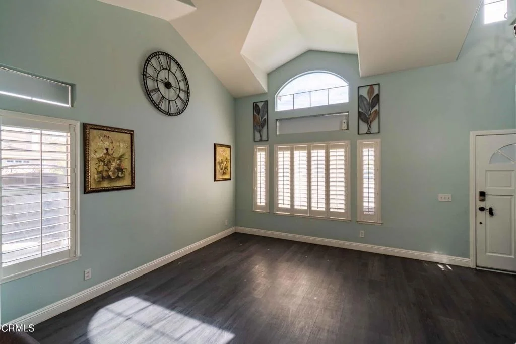 Photo of 984 Meadowlark Drive