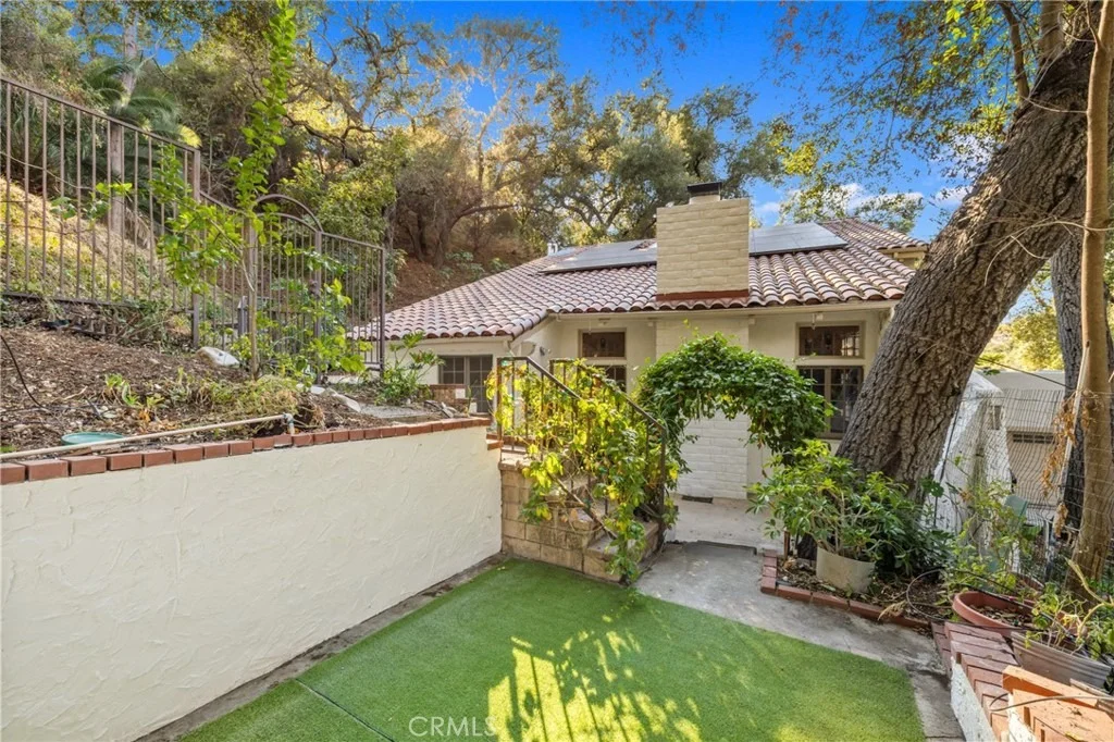 Photo of 16 Hidden Valley Road