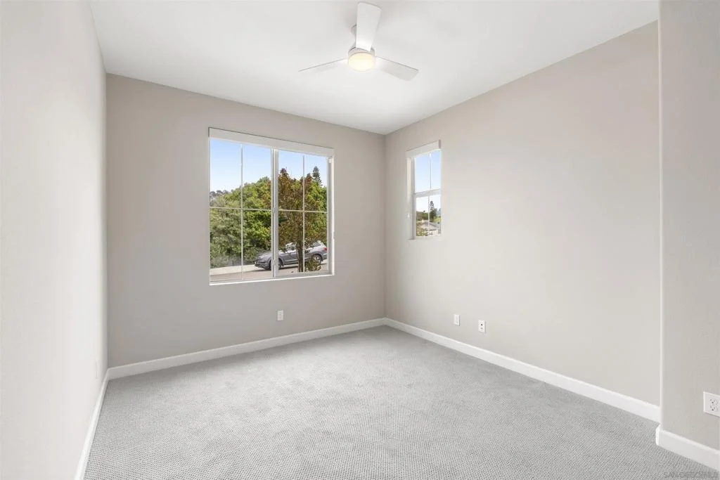 Photo of 1187 Barry Pl