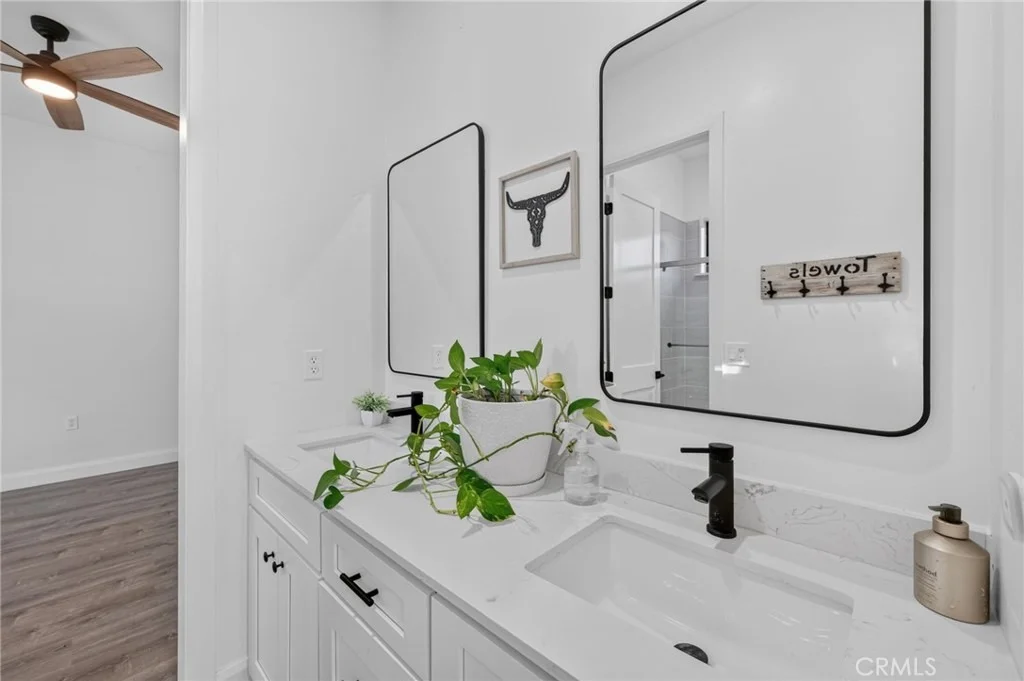 Photo of 4574 Valle Del Sol