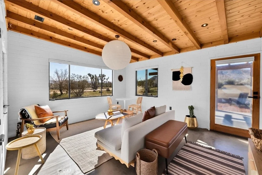 Photo of 5437 Paradise View Road