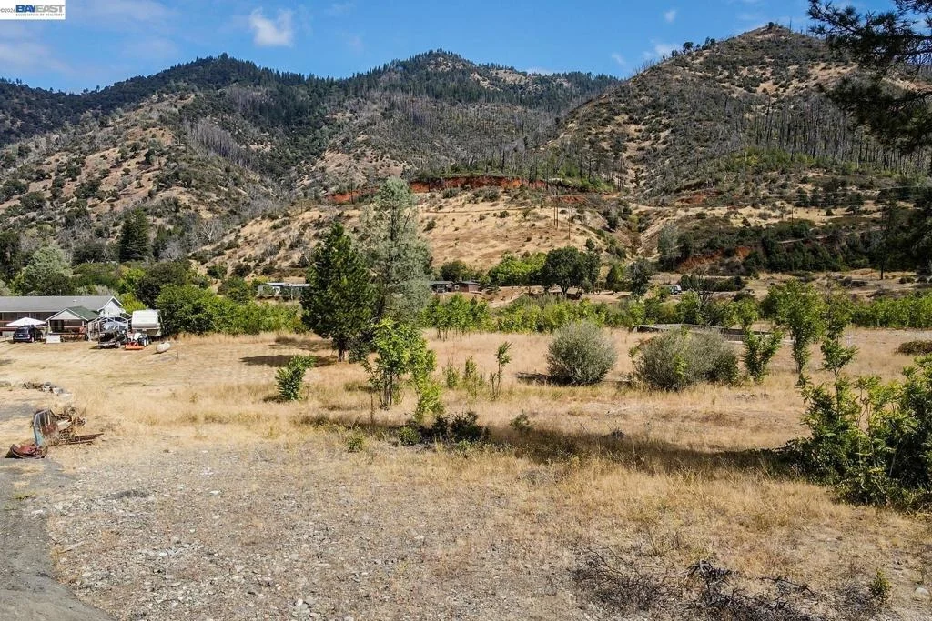 Photo of 303 Bear Springs Rd.