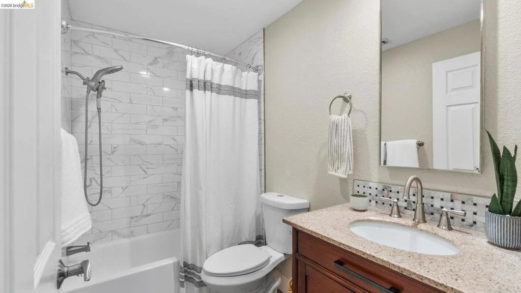 Photo of 700 Brownstone RD