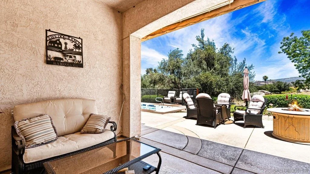 Photo of 1485 Santa Fe Hills