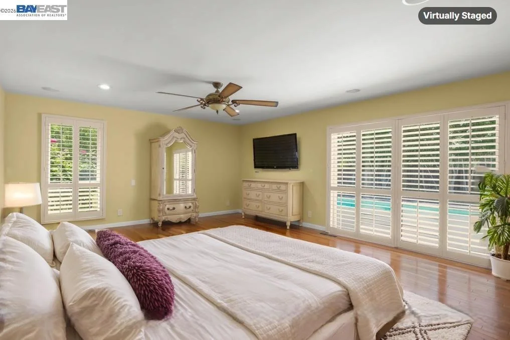 Photo of 2112 Red Oak Place