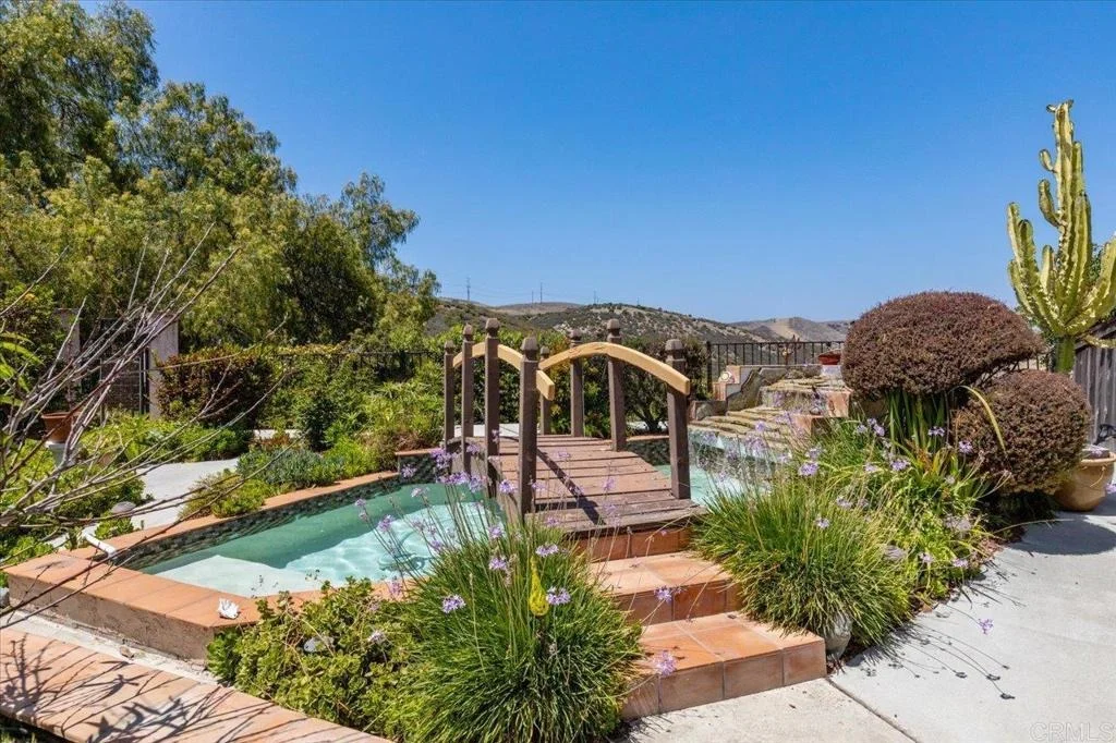 Photo of 878 Rivertree Drive